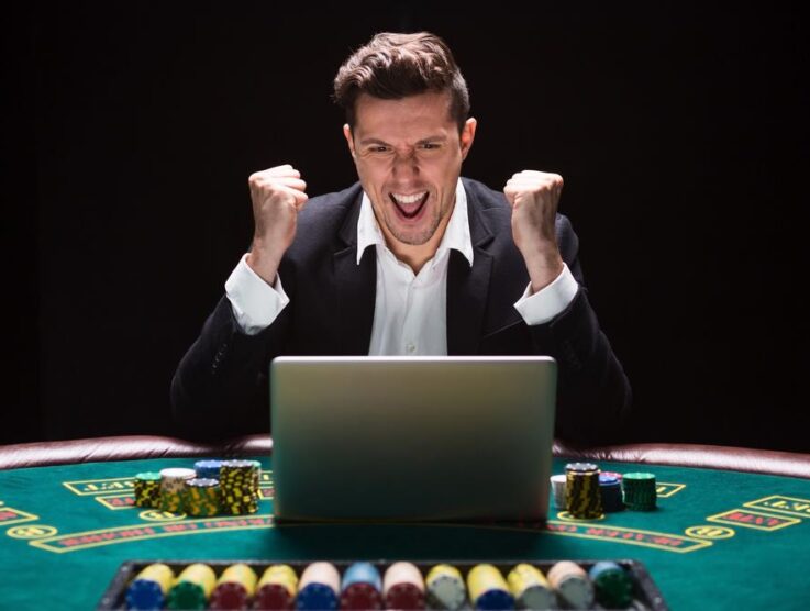Playing Online Casino is the Best Way of Being Happiness